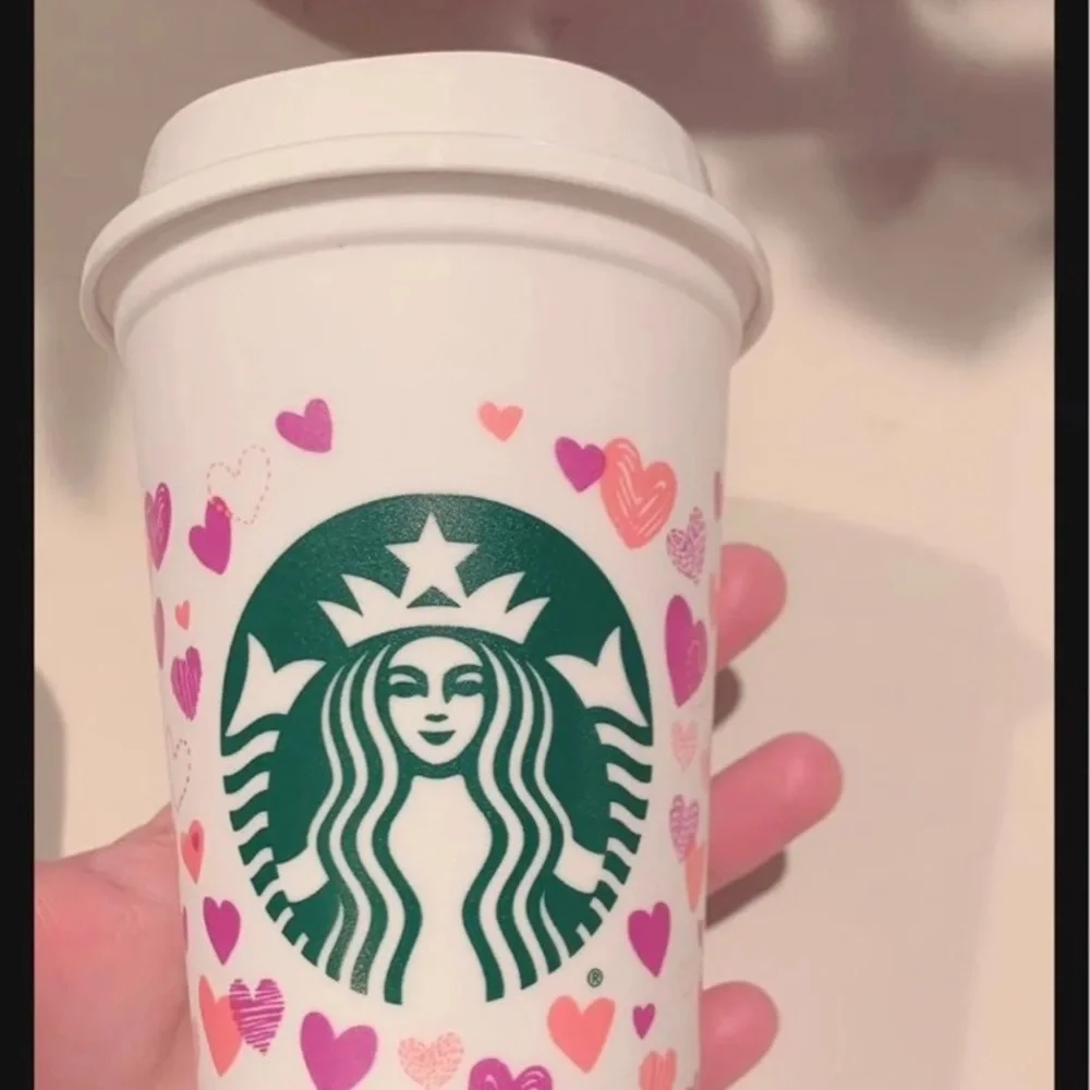 Starbucks color changing hot cup